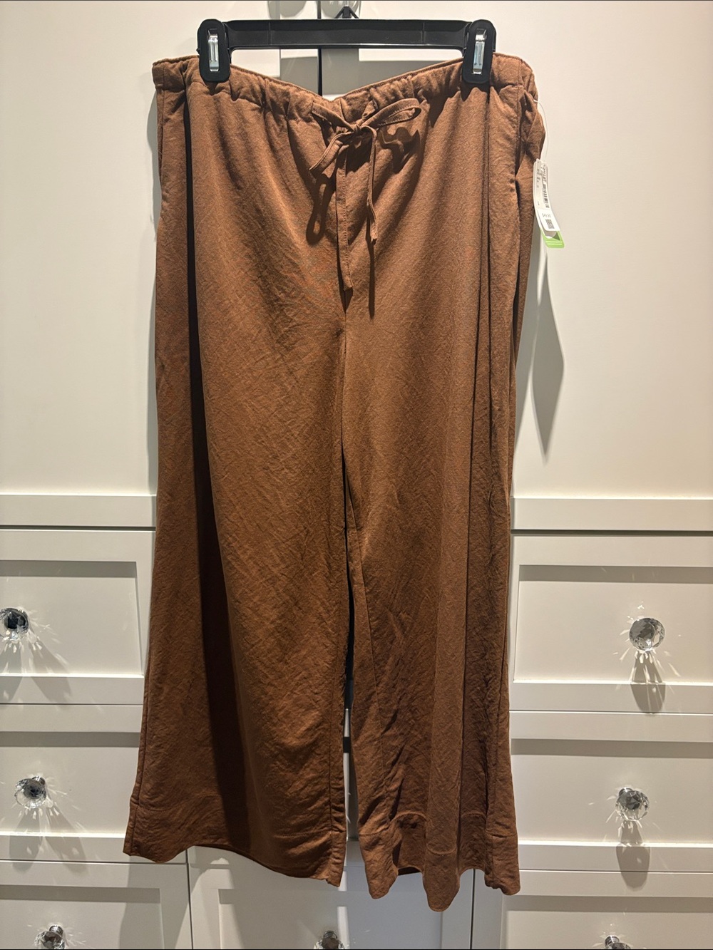 Reitmans Wide Leg Drawstring Pants in Brown